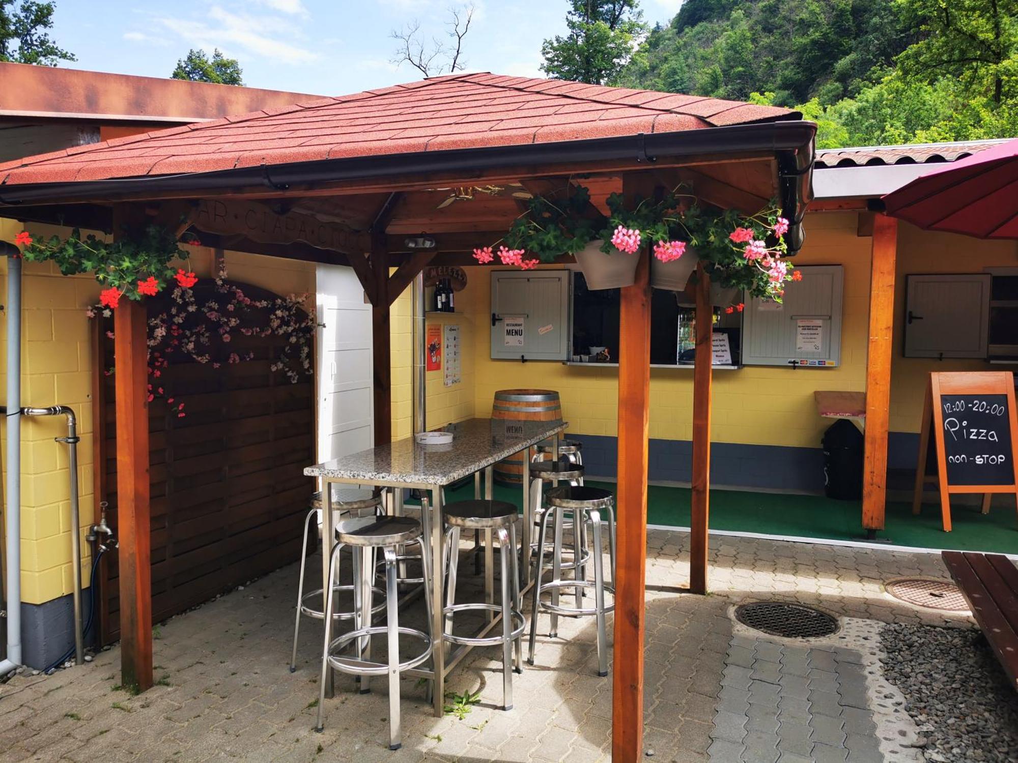 Camping Melezza Лозон Экстерьер фото